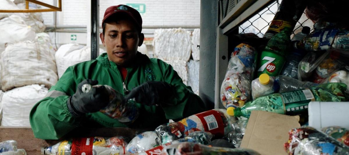 67f0488a49ef6.r_d.960-540-6250